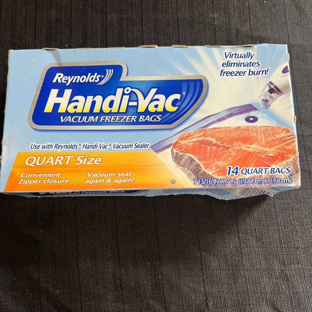 Reynolds Handi-Vac Vacuum Freezer Bags Quart Size 14 Count Zipper Closure‎ Clear